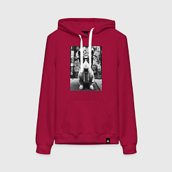 Толстовка-худи хлопковая женская Булли у стены с граффити, цвет: маджента