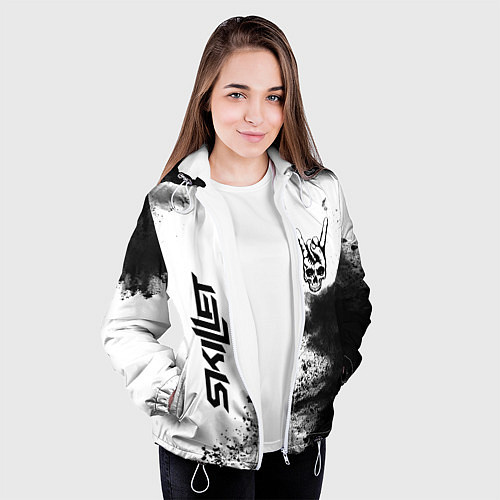 Женская куртка Skillet и рок символ на светлом фоне / 3D-Белый – фото 3