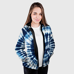 Куртка с капюшоном женская Эффект тай дай - размытый синий узор, цвет: 3D-черный — фото 2