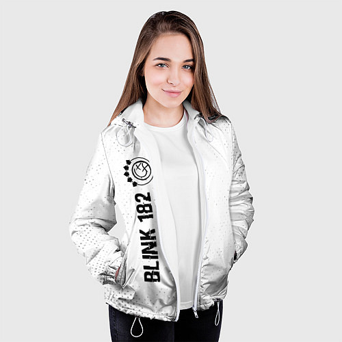 Женская куртка Blink 182 glitch на светлом фоне: по-вертикали / 3D-Белый – фото 3