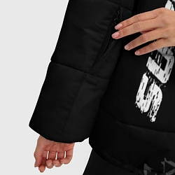 Куртка зимняя женская Suzuki Speed на темном фоне со следами шин, цвет: 3D-черный — фото 2