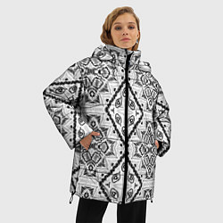 Куртка зимняя женская Бело-серый этнический орнамент, цвет: 3D-черный — фото 2