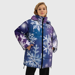 Куртка зимняя женская Снежинки на фиолетово-синем фоне, цвет: 3D-черный — фото 2