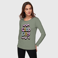 Лонгслив хлопковый женский Good day надпись с кривыми линиями, цвет: авокадо — фото 2