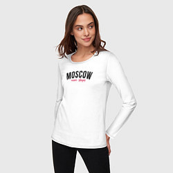 Лонгслив хлопковый женский Moscow never sleeps text, цвет: белый — фото 2