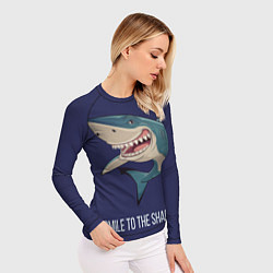 Рашгард женский Улыбнись акуле, цвет: 3D-принт — фото 2