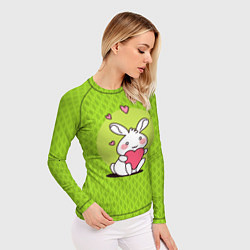 Рашгард женский Милый зайка на зеленом фоне, цвет: 3D-принт — фото 2