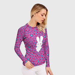 Рашгард женский Белый кролик на розовом - символ 2023, цвет: 3D-принт — фото 2