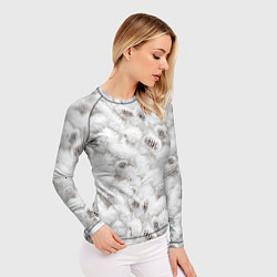 Рашгард женский Ёлка с шишками в рождественский мороз, цвет: 3D-принт — фото 2