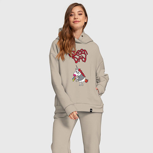 Женский костюм оверсайз Green Day Unicorn / Миндальный – фото 2