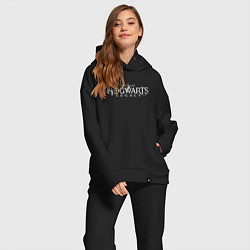 Женский костюм оверсайз Hogwarts Legacy белый логотип, цвет: черный — фото 2