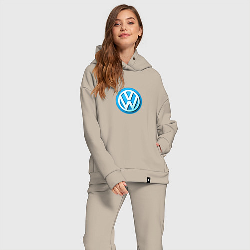 Женский костюм оверсайз Volkswagen logo blue / Миндальный – фото 2