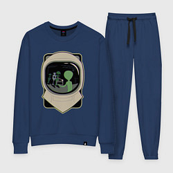 Костюм хлопковый женский Шлем космонавта с пришельцами в отражении, цвет: тёмно-синий