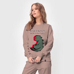 Костюм хлопковый женский Когда я вырасту годзилла, цвет: пыльно-розовый — фото 2