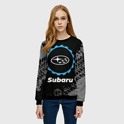 Свитшот женский Subaru в стиле Top Gear со следами шин на фоне, цвет: 3D-черный — фото 2