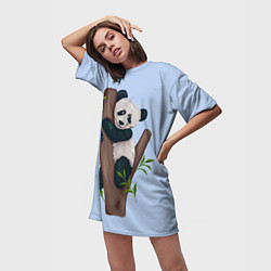 Футболка женская длинная Забавная панда на дереве, цвет: 3D-принт — фото 2