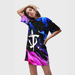 Футболка женская длинная Doom flame neon, цвет: 3D-принт — фото 2