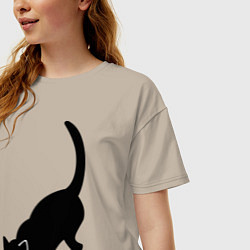 Футболка оверсайз женская ЧернаяБелая кошечка, цвет: миндальный — фото 2