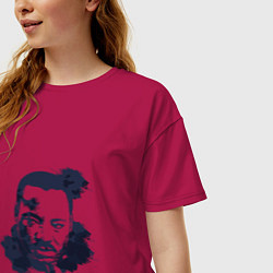Футболка оверсайз женская Мартин Лютер, цвет: маджента — фото 2