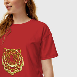 Футболка оверсайз женская Символ года тигренок золотой на удачу, цвет: красный — фото 2