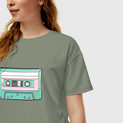 Футболка оверсайз женская Музыкальная кассета - олды поймут, цвет: авокадо — фото 2