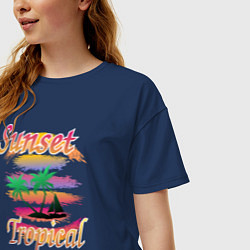 Футболка оверсайз женская Пальмы на закате в тропиках, цвет: тёмно-синий — фото 2