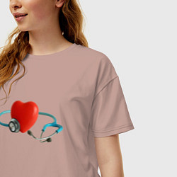 Футболка оверсайз женская Здоровое сердце - стетоскоп, цвет: пыльно-розовый — фото 2