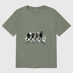 Женская футболка оверсайз Маньяки на переходе