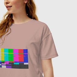 Футболка оверсайз женская Разноцветные полосы в телевизоре, цвет: пыльно-розовый — фото 2
