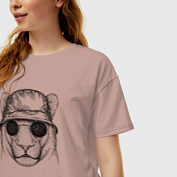 Футболка оверсайз женская Львица в панаме, цвет: пыльно-розовый — фото 2