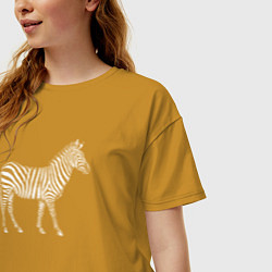 Футболка оверсайз женская Гравюра зебра в профиль, цвет: горчичный — фото 2