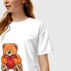 Футболка оверсайз женская Игрушечный мишка и сердце нарисованный карандашами, цвет: белый — фото 2