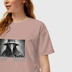 Футболка оверсайз женская Чумной доктор, цвет: пыльно-розовый — фото 2