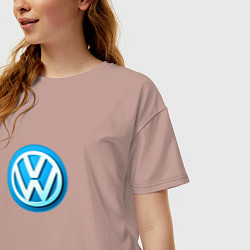 Футболка оверсайз женская Volkswagen logo blue, цвет: пыльно-розовый — фото 2