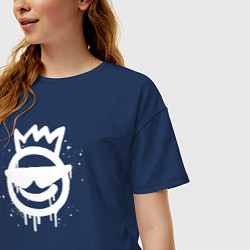 Футболка оверсайз женская Смайлик в короне - граффити, цвет: тёмно-синий — фото 2