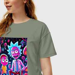 Футболка оверсайз женская Рик и Морти - паучок и грибочки, цвет: авокадо — фото 2