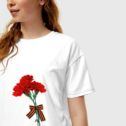 Футболка оверсайз женская Букет гвоздики и георгиевская лента, цвет: белый — фото 2