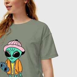 Футболка оверсайз женская Инопланетянин с магнитофоном, цвет: авокадо — фото 2