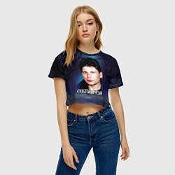 Футболка 3D укороченная женская Юра Хой на фоне леса, цвет: 3D-принт — фото 2