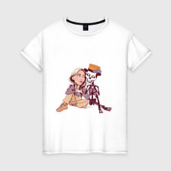 Футболка хлопковая женская Девушка и скелетик в шляпе, цвет: белый