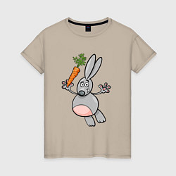 Футболка хлопковая женская Заяц с морковкой в полете, цвет: миндальный