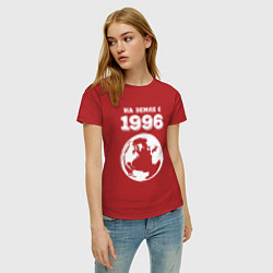 Футболка хлопковая женская На Земле с 1996 с краской на темном, цвет: красный — фото 2