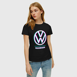 Футболка хлопковая женская Значок Volkswagen в стиле glitch, цвет: черный — фото 2
