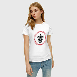 Футболка хлопковая женская Символ FNAF и красная краска вокруг, цвет: белый — фото 2
