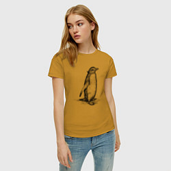 Футболка хлопковая женская Императорский пингвиненок, цвет: горчичный — фото 2