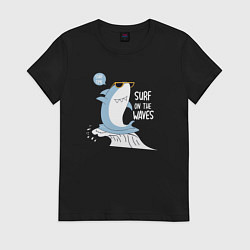 Футболка хлопковая женская Акула на волнах, цвет: черный
