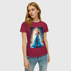Футболка хлопковая женская Девушка в вечернем платье играет на скрипке, цвет: маджента — фото 2