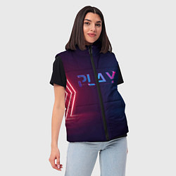 Женский жилет Play неоновые буквы и красно синие полосы, цвет: 3D-красный — фото 2