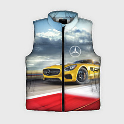 Женский жилет Mercedes AMG V8 Biturbo на трассе