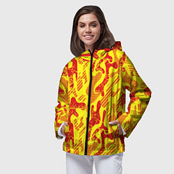 Ветровка с капюшоном женская Абстракция красный рисунок на желтом фоне, цвет: 3D-черный — фото 2